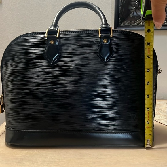 Louis Vuitton Alma Pm Epi Leather - Picture 4 of 6